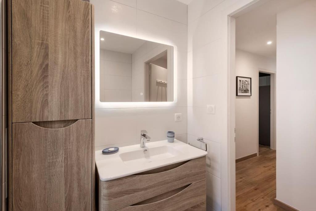 Comme Chez Vous Apartment Страсбург Екстериор снимка